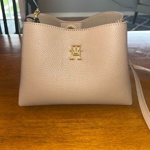 Brand New Tommy Hilfiger Crossbody